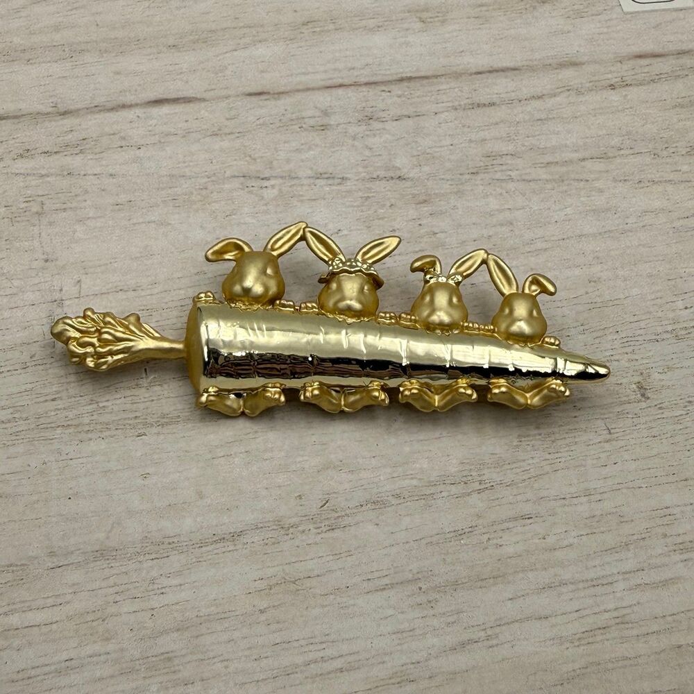 Vintage AJC Bunny Rabbit Family On Carrot Gold Tone 3 “Brooch Pin
